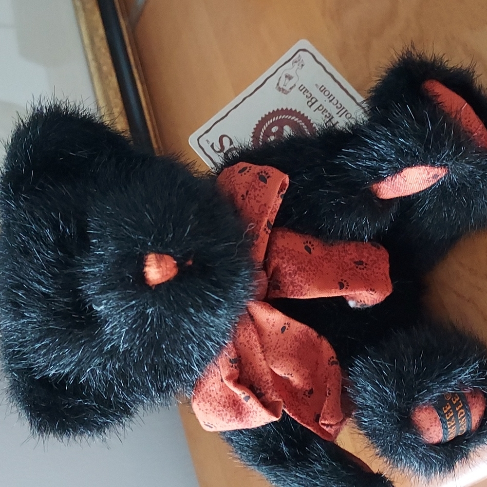 NWT GENUINE BOYD'S BEAR The Head Bean Collection